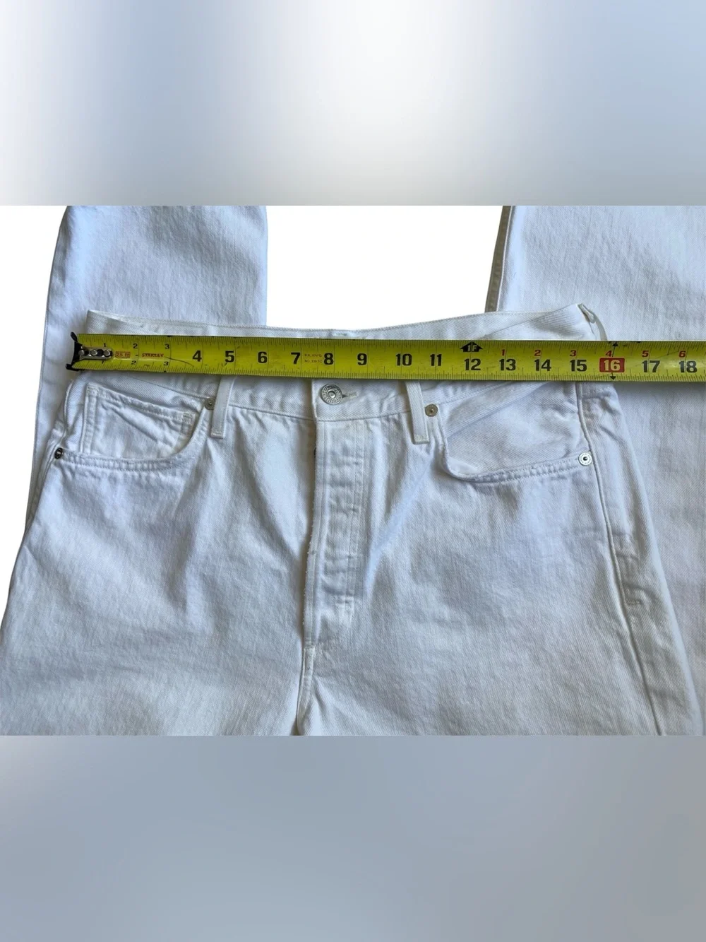Citizens Of Humanity White Straight-Leg Jeans Size 29 Button Fly